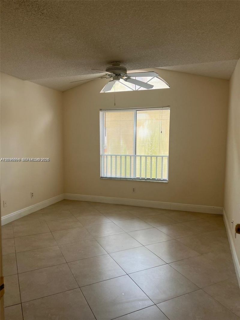 937 Coral Club Dr, Unit 937, Coral Springs, FL 33071 Photo