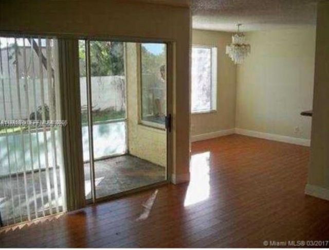937 Coral Club Dr, Unit 937, Coral Springs, FL 33071 Photo