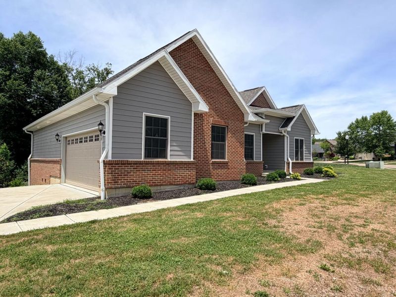 6723 Daniels Walk, Cincinnati, OH 45233 Photo 2