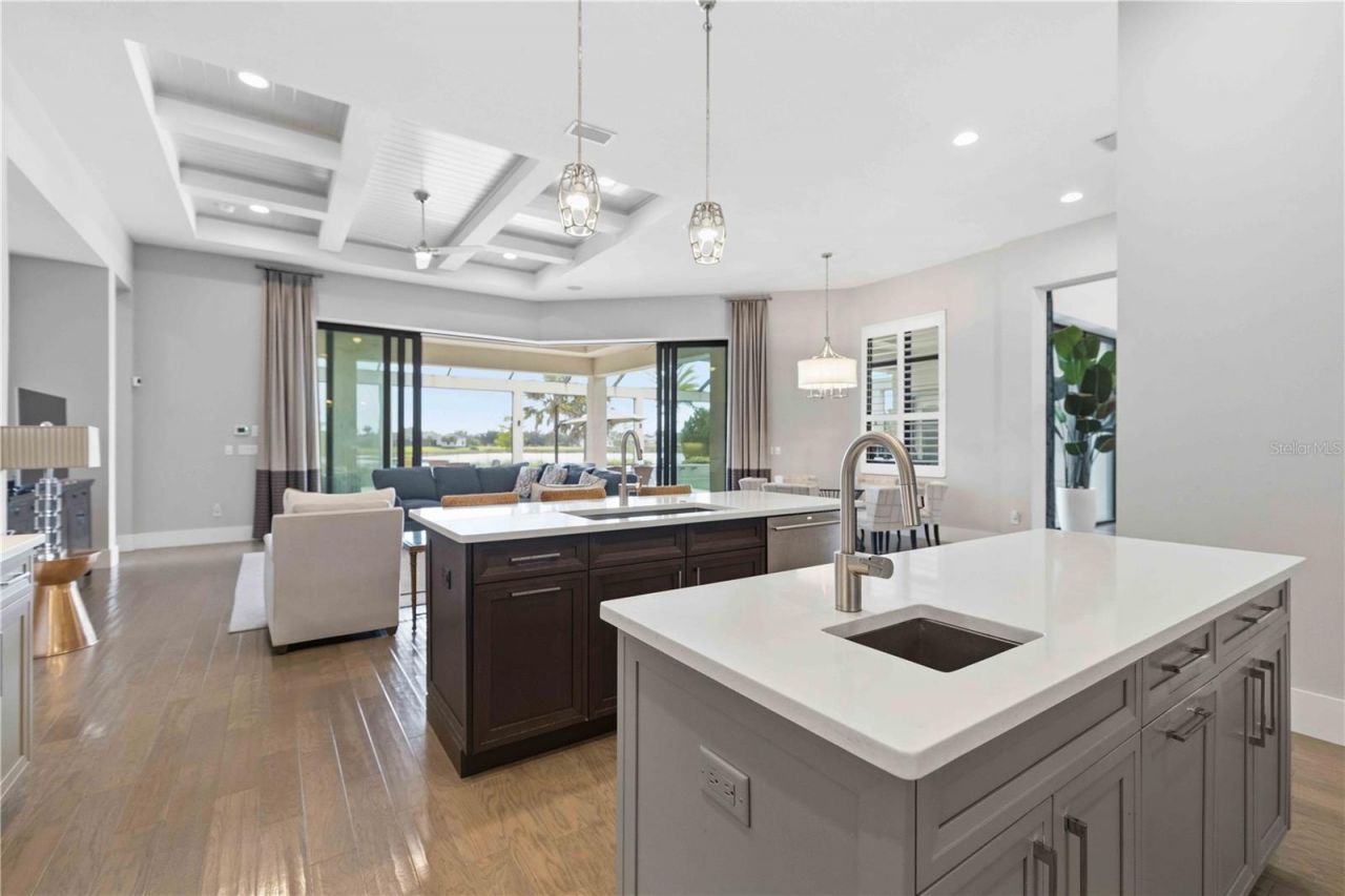 8452 Lindrick Lane , Bradenton, FL 34202 Photo