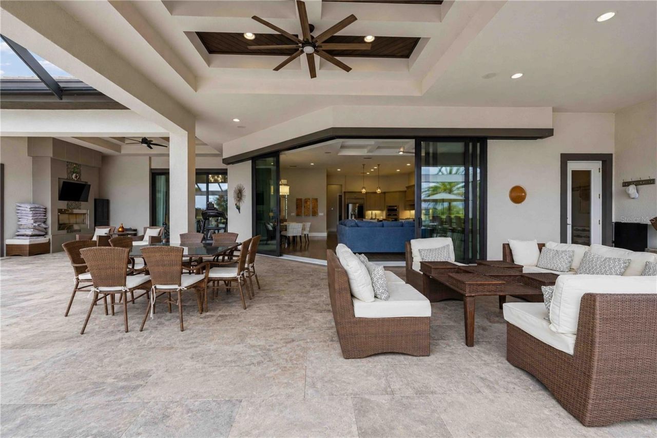 8452 Lindrick Lane , Bradenton, FL 34202 Photo