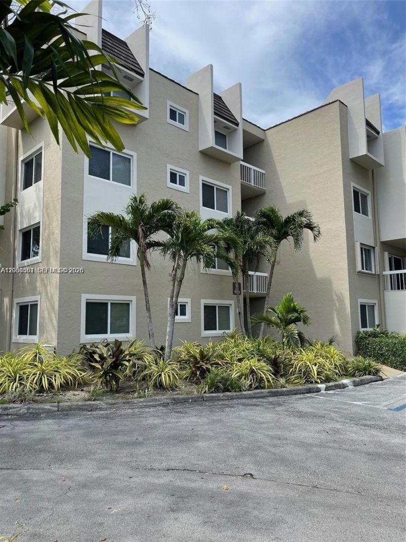 7732 Camino Real , Unit F220, Miami, FL 33143 Photo