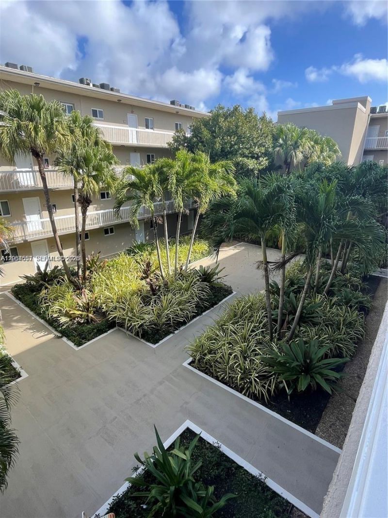 7732 Camino Real , Unit F220, Miami, FL 33143 Photo