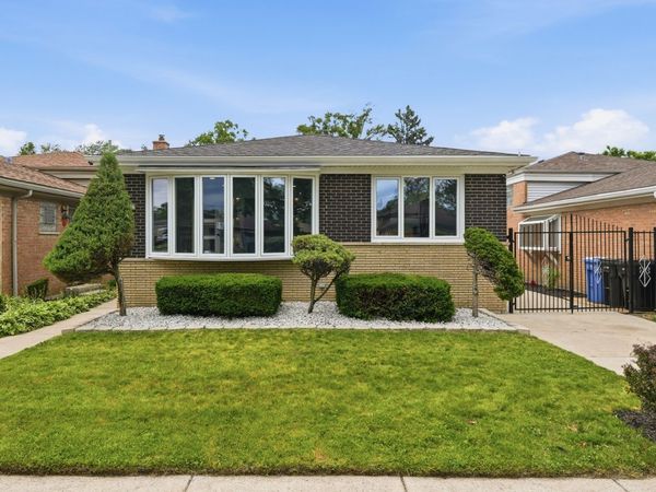 1056 W 107th Place , Chicago, IL 60643