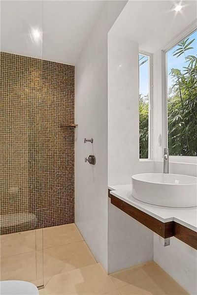 551 NE 53rd Street, Miami, FL 33137 Photo
