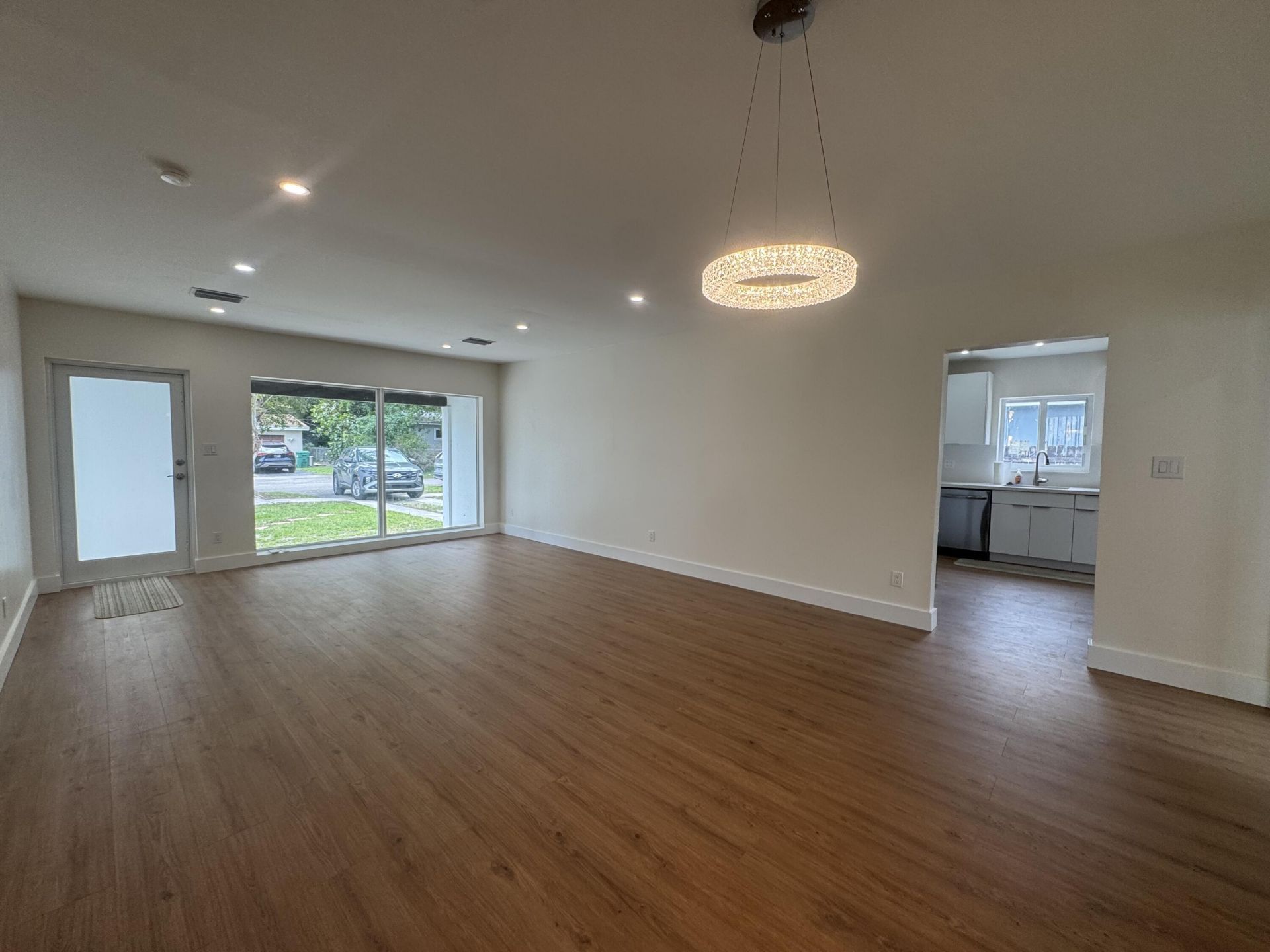 725 NE 160th Terrace, Miami, FL 33162 Photo