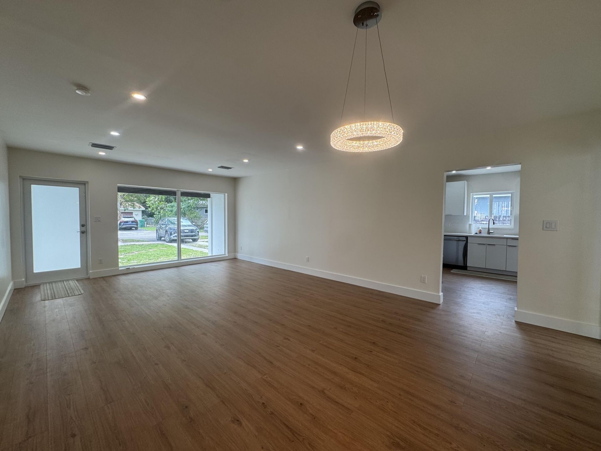 725 NE 160th Terrace, Miami, FL 33162 Photo