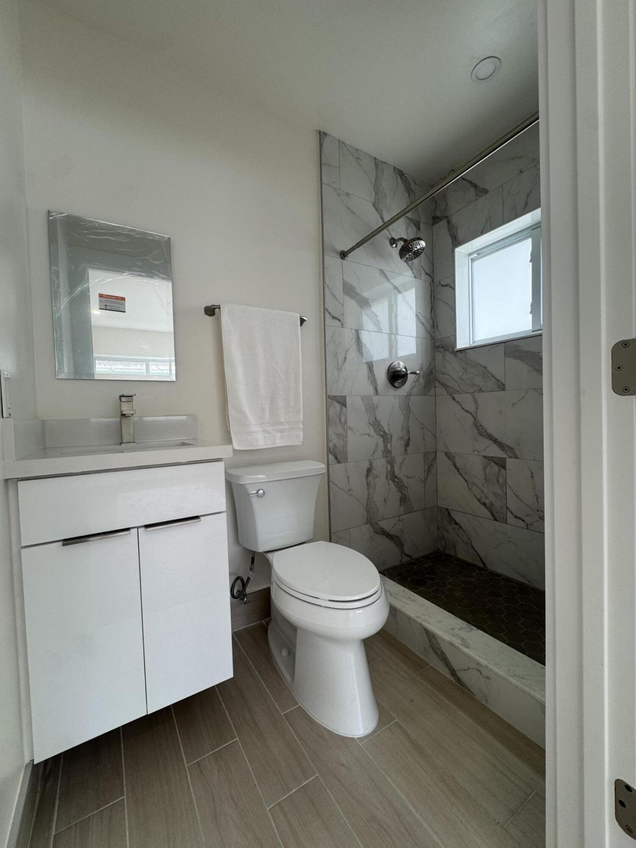 725 NE 160th Terrace, Miami, FL 33162 Photo