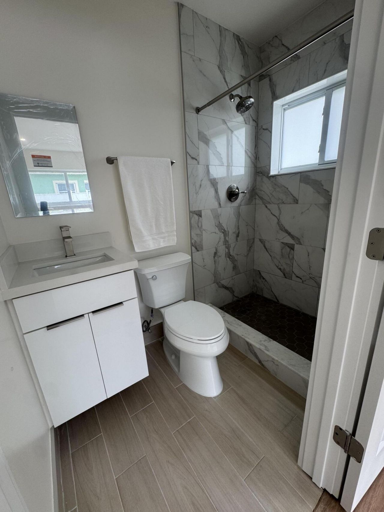 725 NE 160th Terrace, Miami, FL 33162 Photo