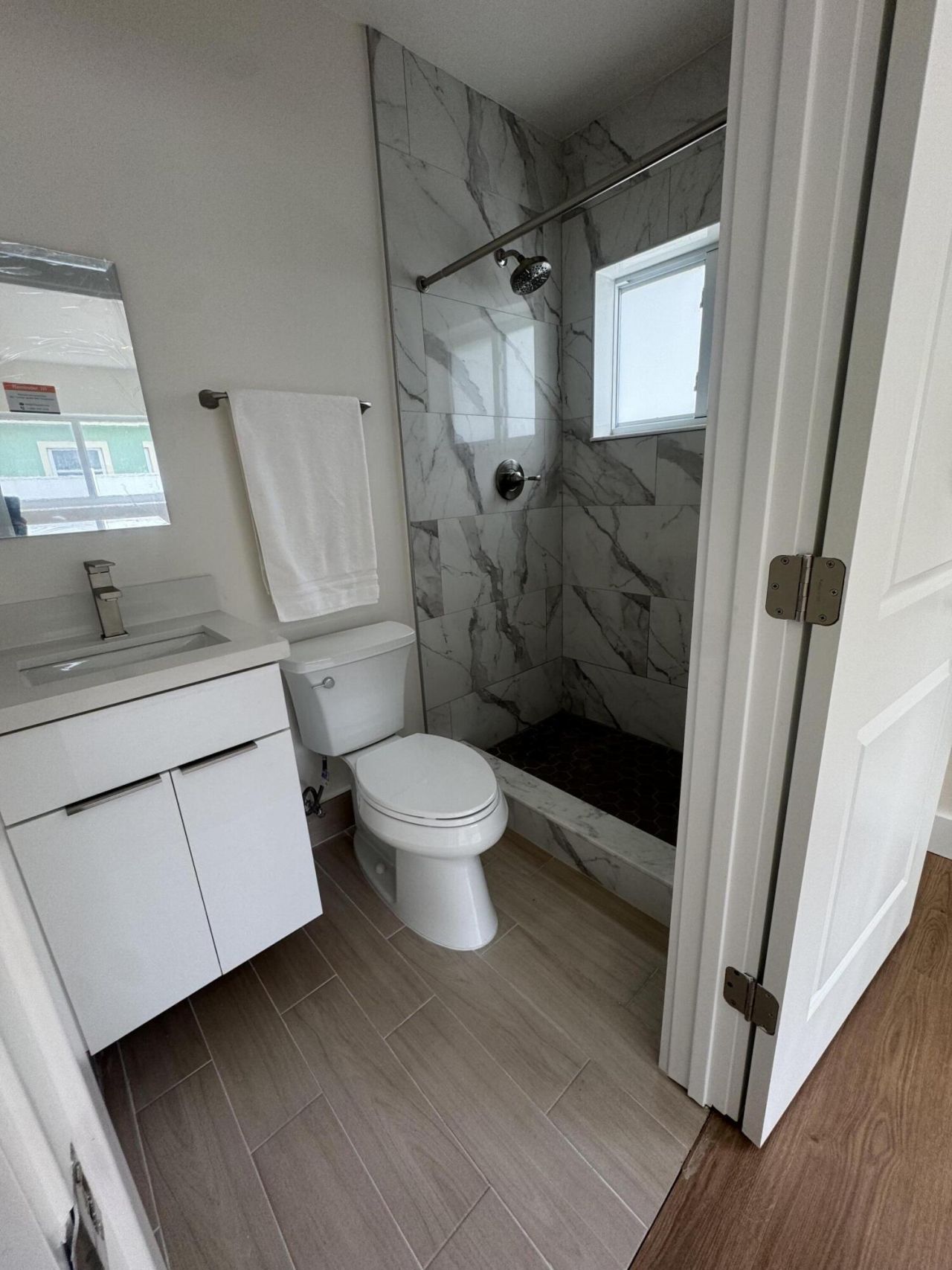 725 NE 160th Terrace, Miami, FL 33162 Photo