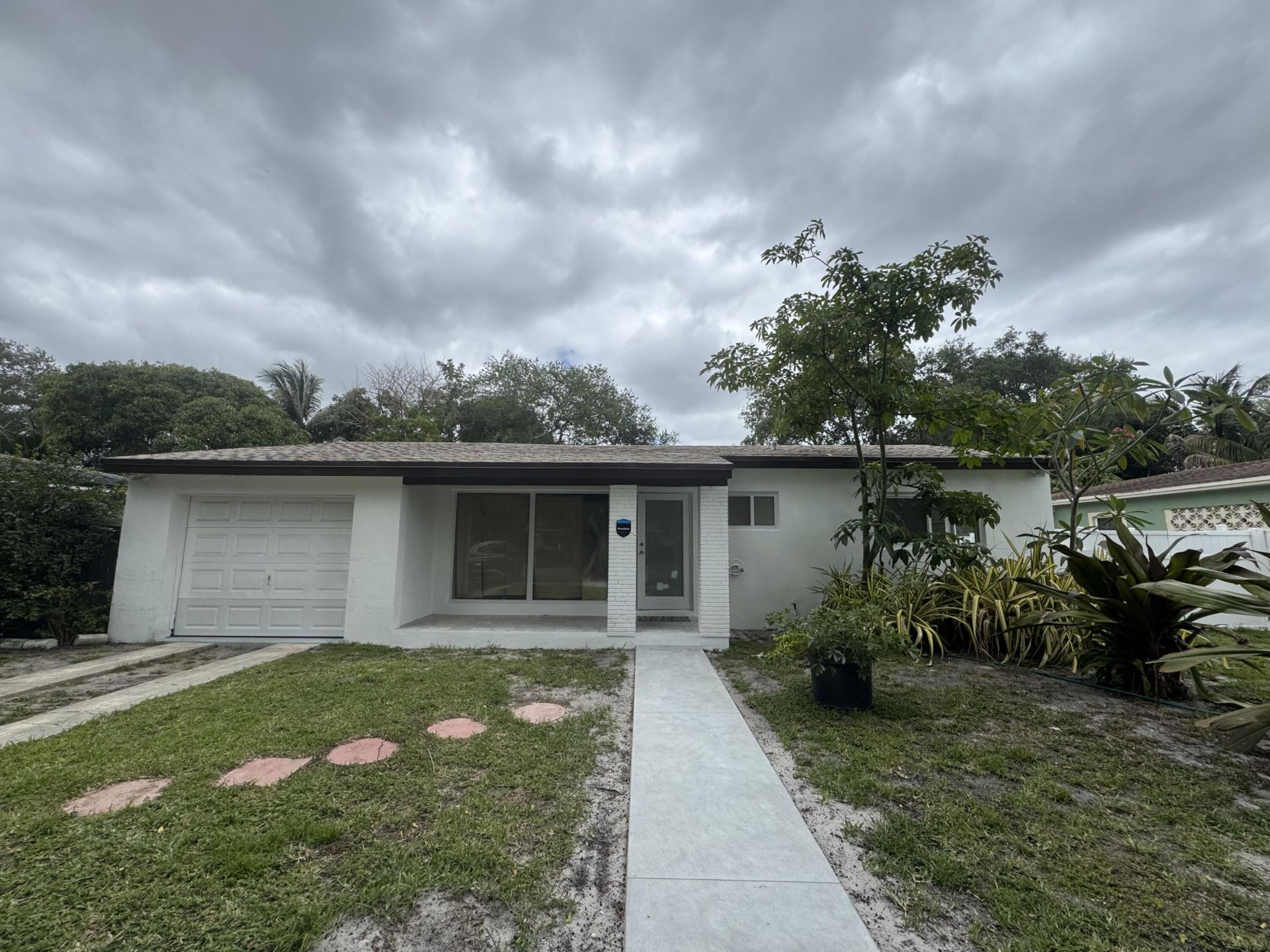 725 NE 160th Terrace, Miami, FL 33162 Photo
