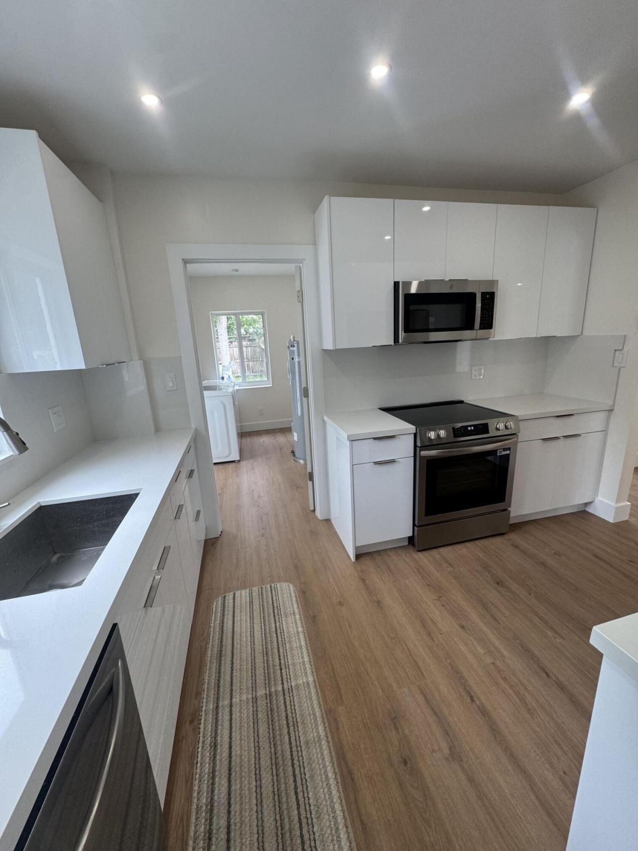 725 NE 160th Terrace, Miami, FL 33162 Photo