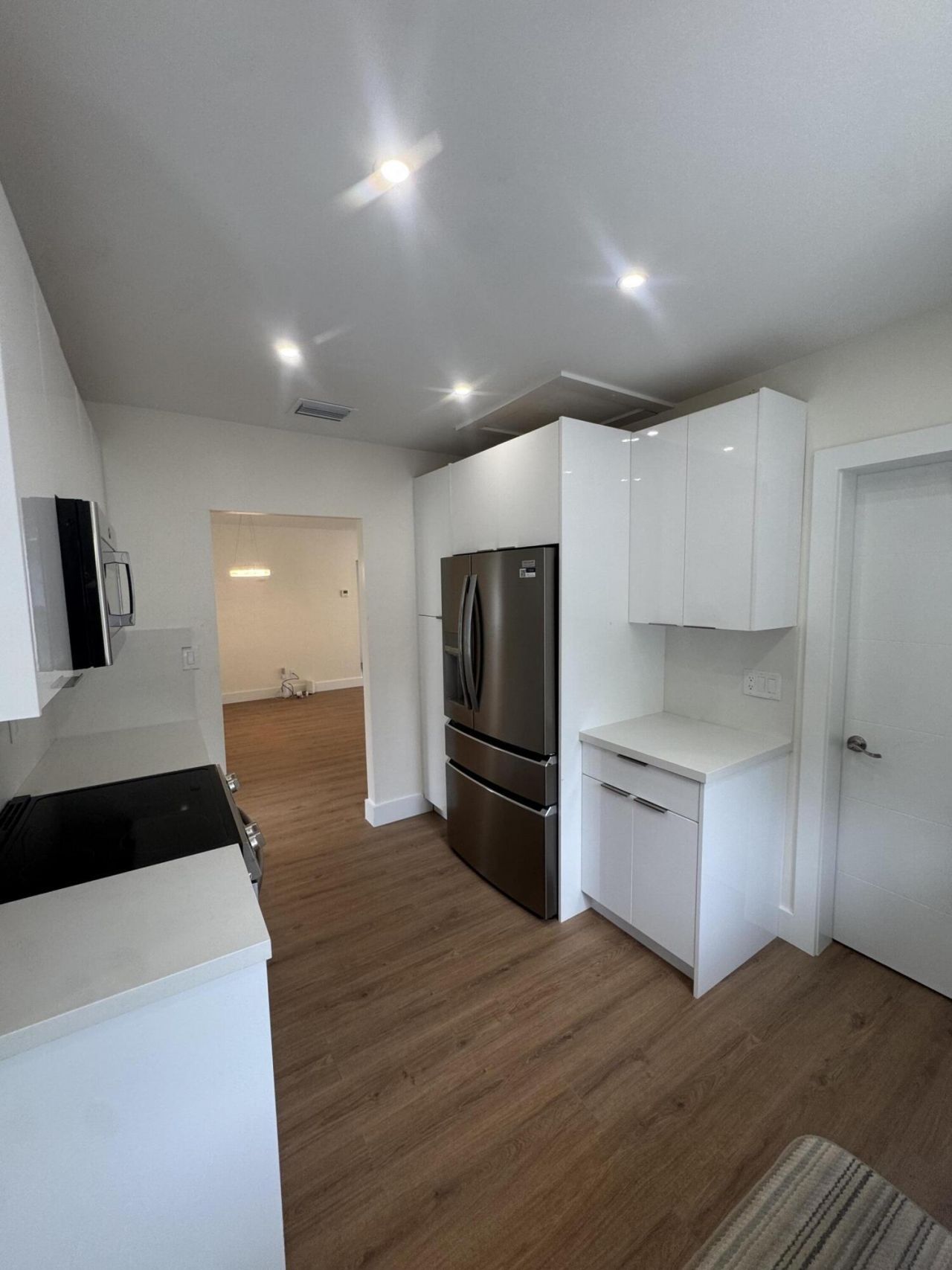 725 NE 160th Terrace, Miami, FL 33162 Photo