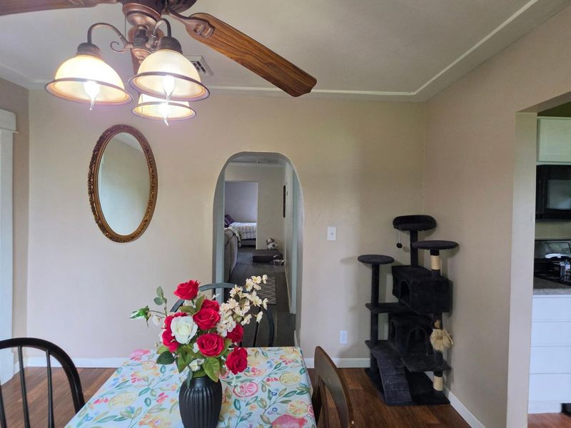 210 W Montford Avenue, Ada, OH 45810 Photo 13