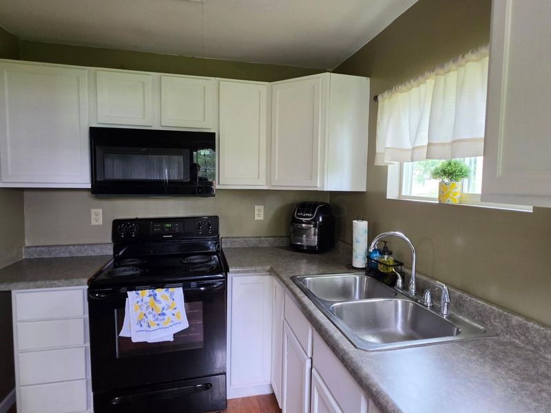 210 W Montford Avenue, Ada, OH 45810 Photo 14