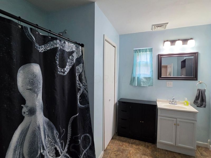 210 W Montford Avenue, Ada, OH 45810 Photo 18