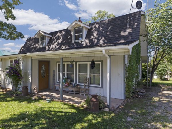 11751 NE 885 Private Road , Deepwater, MO 64740