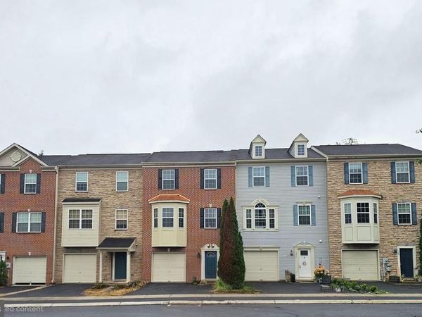 64 MILESTONE COURT, CHAMBERSBURG, PA 17201