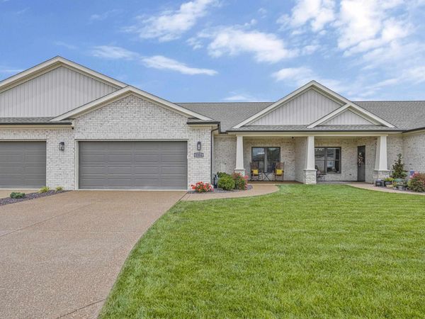 9354 Oak Point, Newburgh, IN 47630