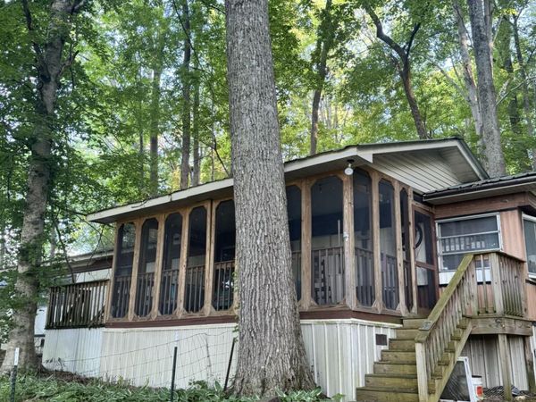 75 Elkins Circle , Decaturville, TN 38329