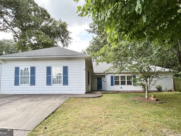 733 Fallowfield Drive, Loganville, GA 30052