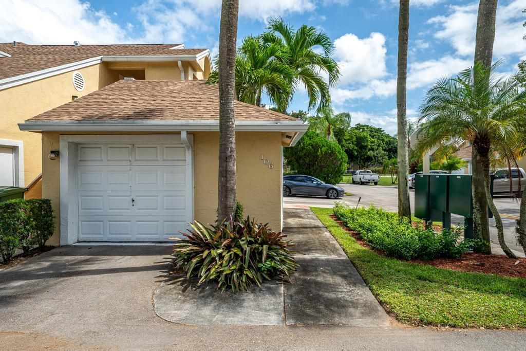 151 SW 95th Terrace, Unit 106, Pembroke Pines, FL 33025 Photo