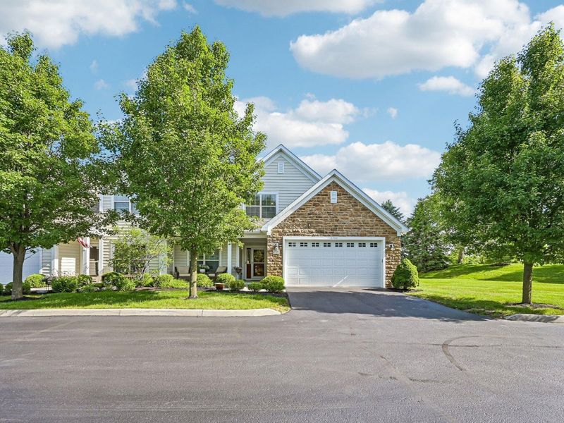 5700 Haydens Reserve Way, Hilliard, OH 43026 Photo 2