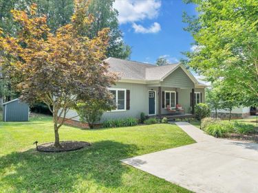 1316 Willow Oak Drive, Forest, VA 24551
