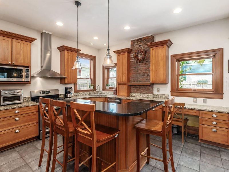 1070 Mount Pleasant Avenue, Columbus, OH 43201 Photo 7