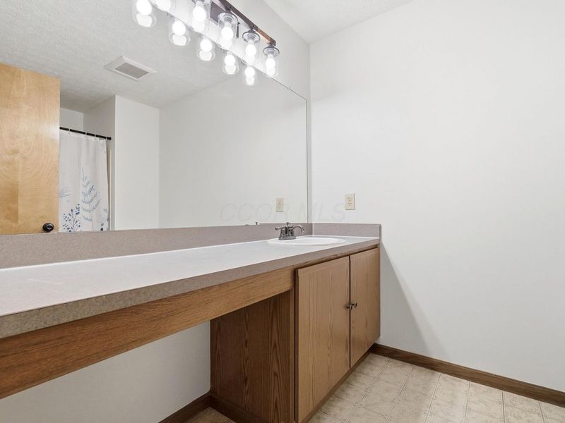 7045 Sherbrook Drive, Westerville, OH 43082 Photo 27