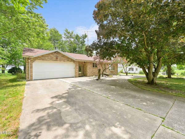 9826 State Route 64, Swanton, OH 43558