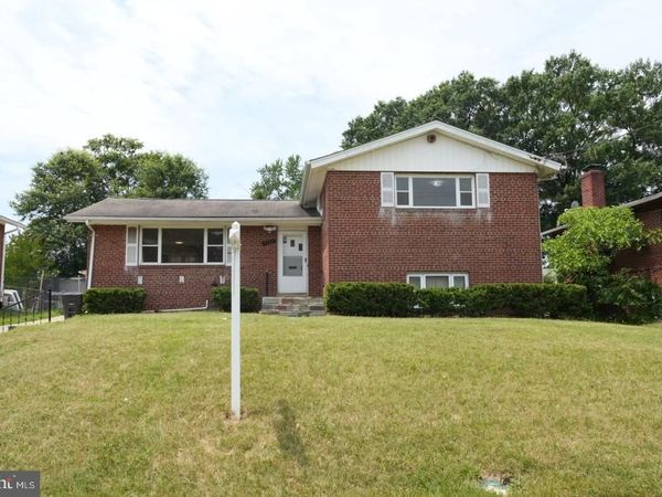 7104 ADELPHI ROAD, HYATTSVILLE, MD 20782