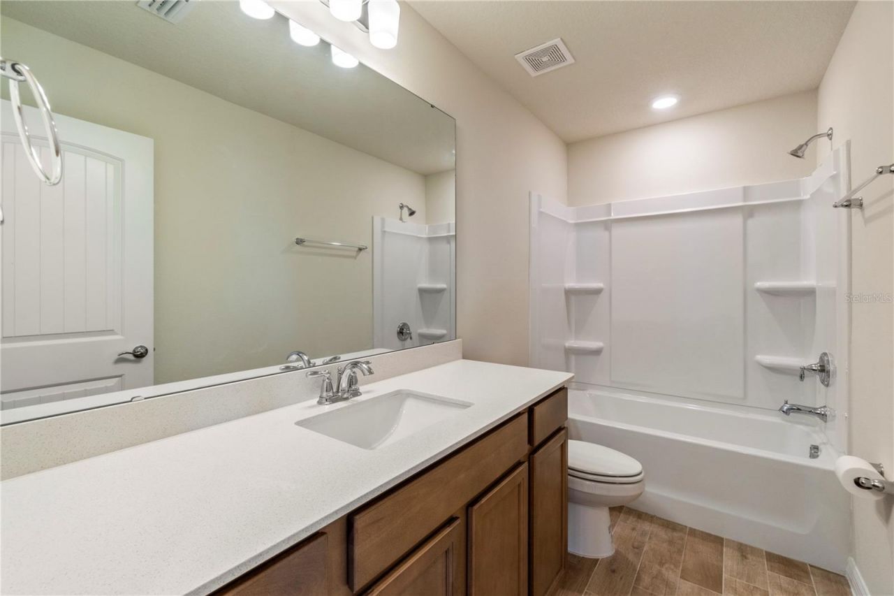 9662 Passaic Parkway , Orlando, FL 32829 Photo