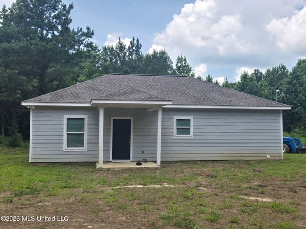 111 Ridge Road, Sarah, MS 38665