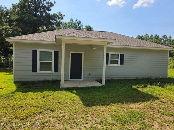 111 Ridge Road, Sarah, MS 38665