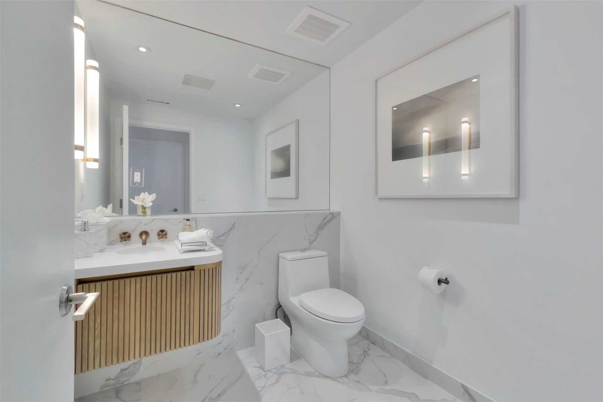 525 N Fort Lauderdale Beach Boulevard, Unit 1903, Fort Lauderdale, FL 33304 Photo