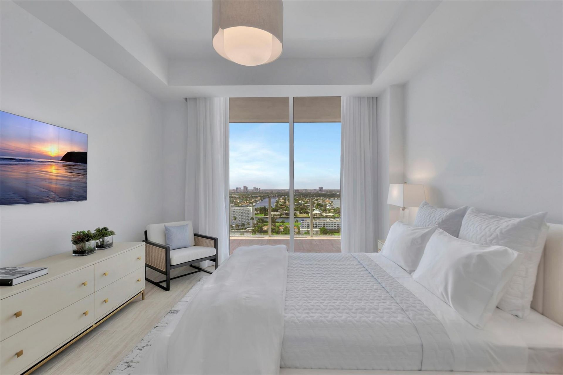 525 N Fort Lauderdale Beach Boulevard, Unit 1903, Fort Lauderdale, FL 33304 Photo