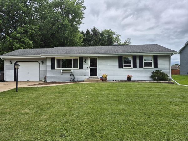 44 E Ash Lane -, Milton, WI 53563