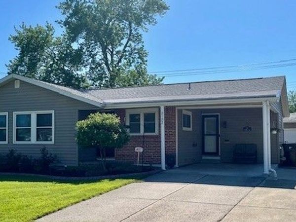 2182 Parker Boulevard , Tonawanda, NY 14150
