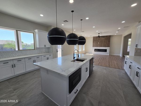 10114 S 43RD Avenue, Laveen, AZ 85339