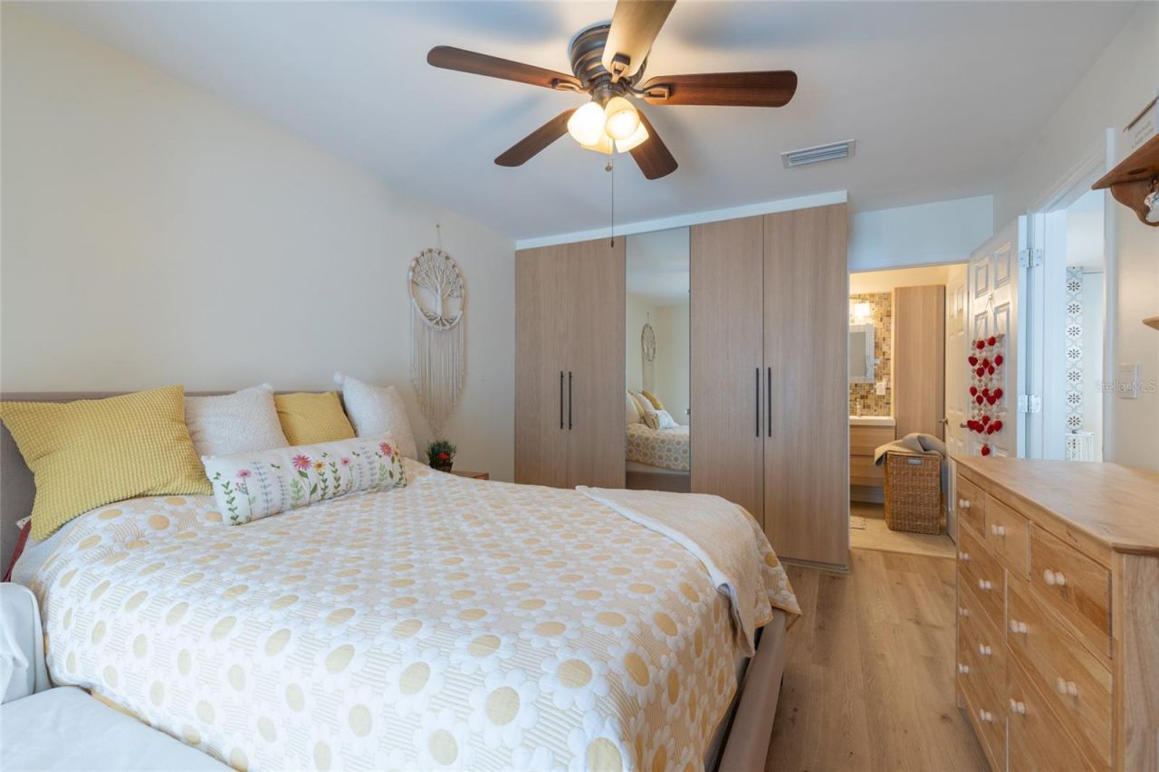 2013 Dover Court , Oldsmar, FL 34677 Photo