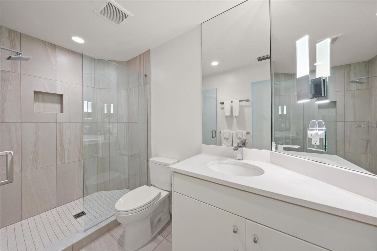 19816 Gulf Boulevard, Unit 501, Indian Shores, FL 33785 Photo