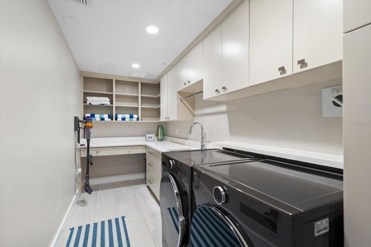 19816 Gulf Boulevard, Unit 501, Indian Shores, FL 33785 Photo