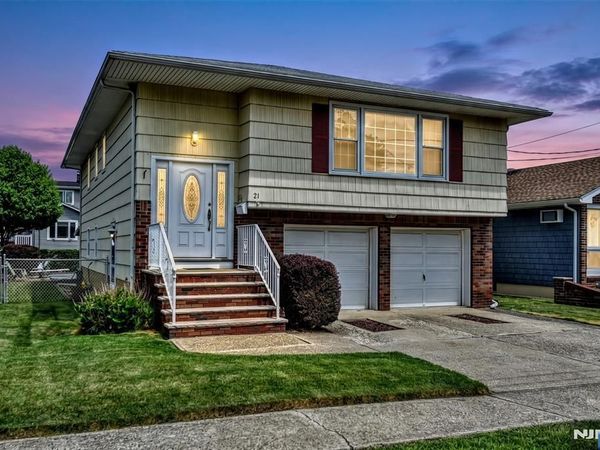 23 Harrison Avenue, SADDLE BROOK, NJ 07663