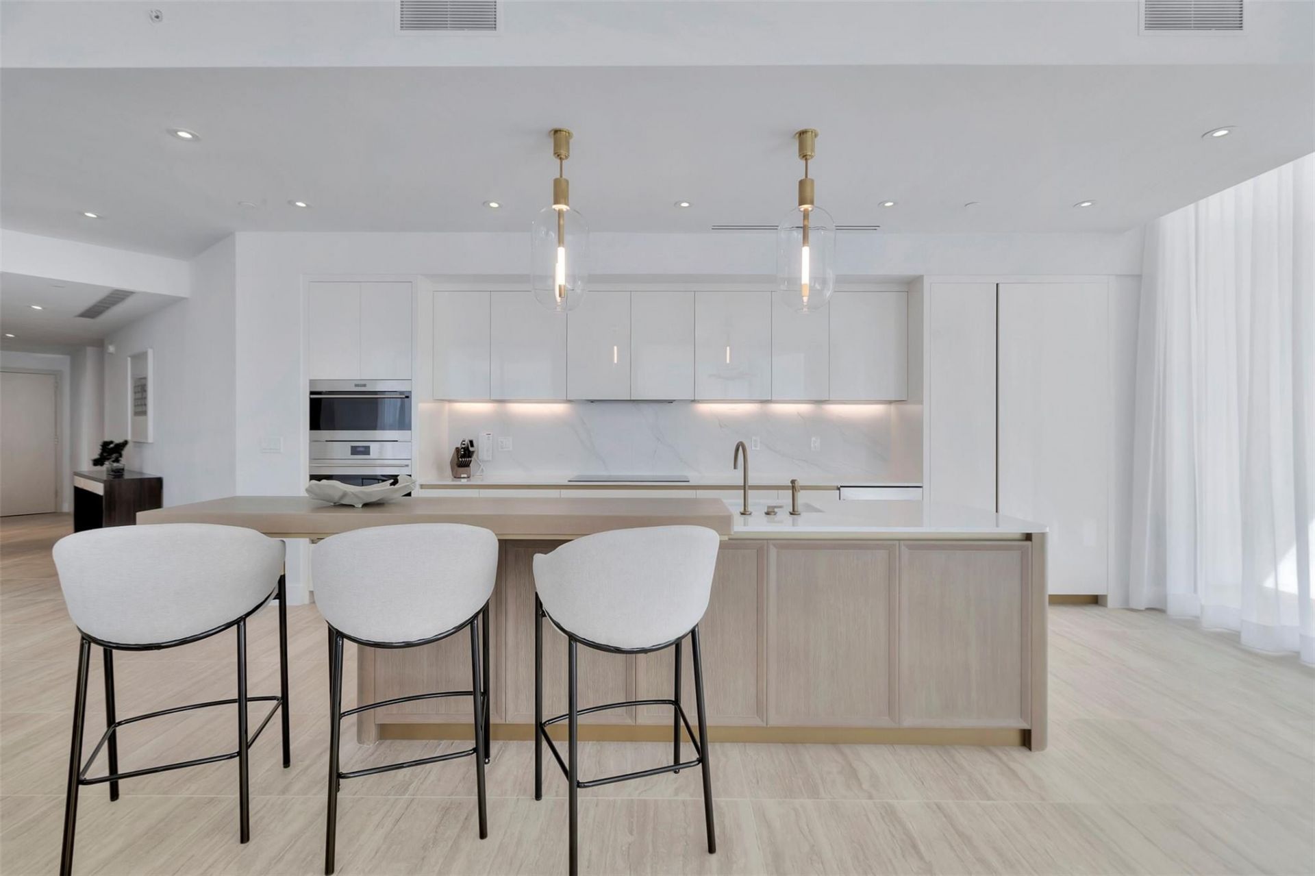 525 N Fort Lauderdale Beach Boulevard, Unit 1903, Fort Lauderdale, FL 33304 Photo