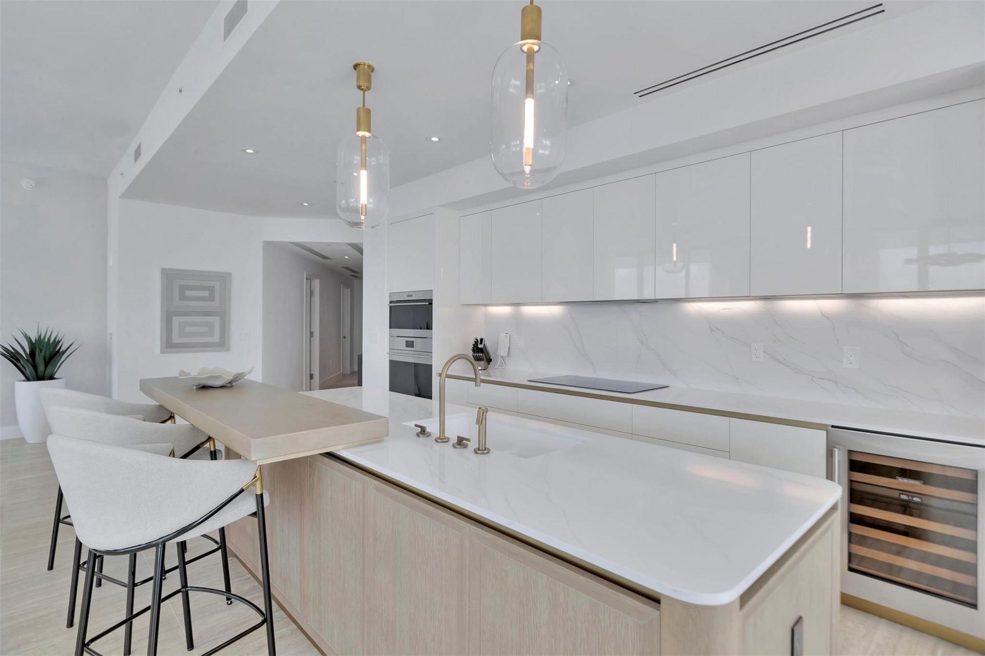 525 N Fort Lauderdale Beach Boulevard, Unit 1903, Fort Lauderdale, FL 33304 Photo