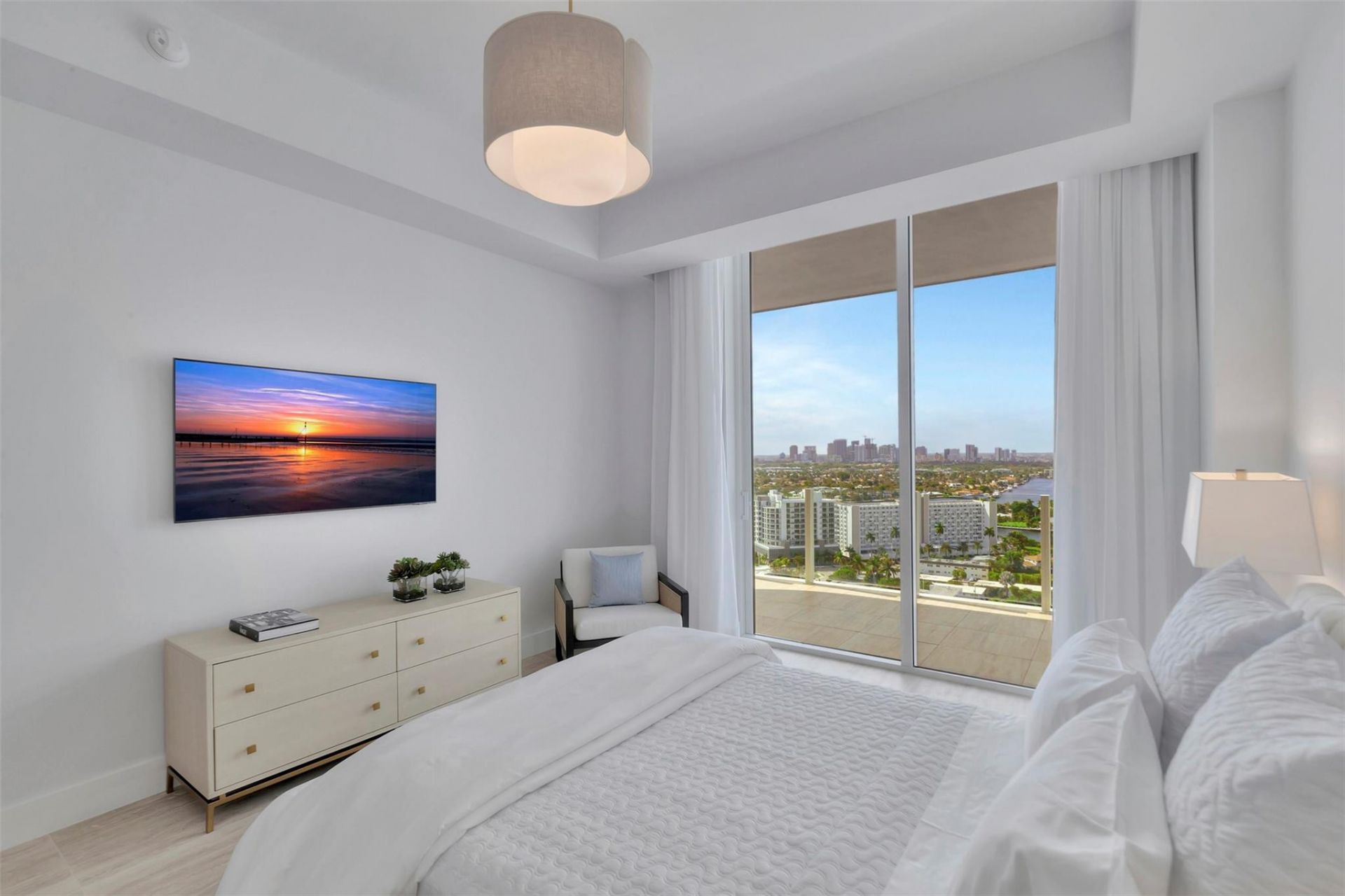 525 N Fort Lauderdale Beach Boulevard, Unit 1903, Fort Lauderdale, FL 33304 Photo
