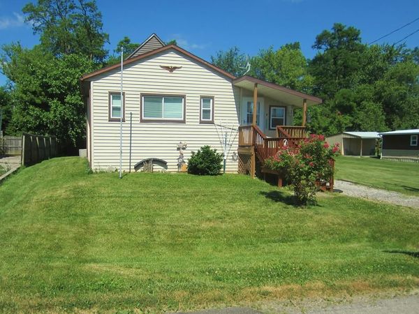 1041 Burger Avenue, Mansfield, OH 44906