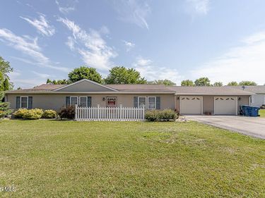 23275 Ohio 51, Genoa, OH 43430