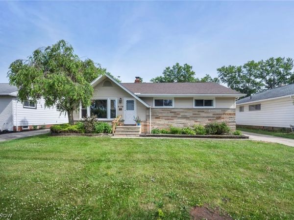 6174 Westerham Road, Mayfield Heights, OH 44124